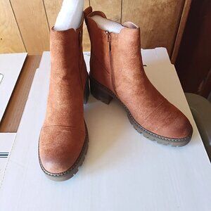 Pierre Dumas Women's Cognac Brown Faux Suede Ankle Boots Size 8 1/2 NIB